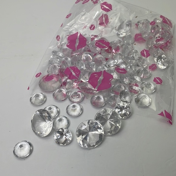 Acrylic Diamond Confetti - Picture 1 of 5